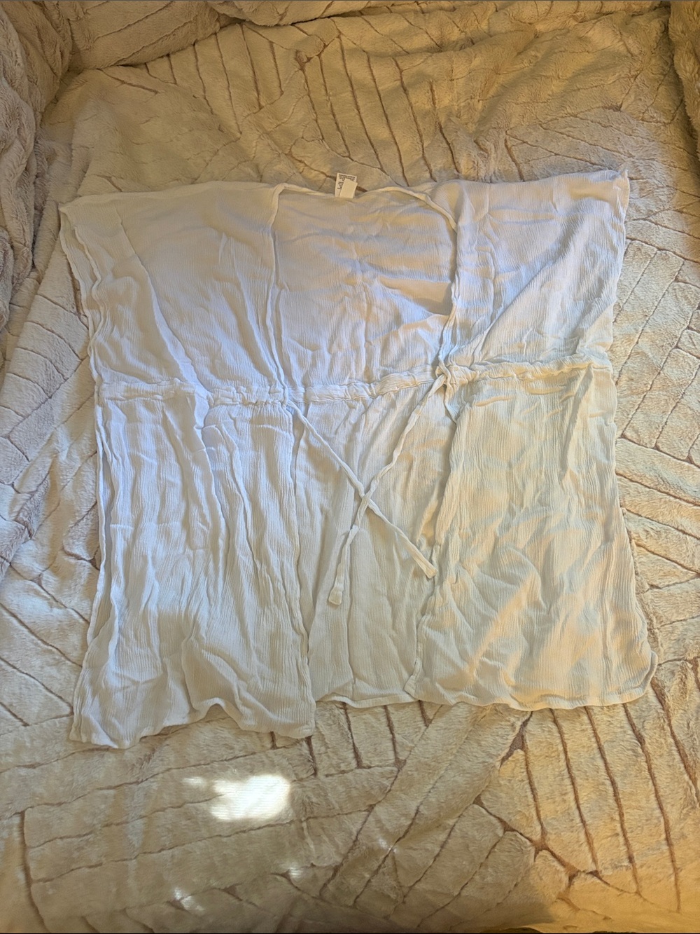 Lightweight Crinkled White Beach Cover-Up with Waist Tie
